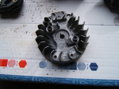 Volant moteur echo 3400 - moteur, cs