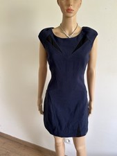 Robe bleue marine sans manches