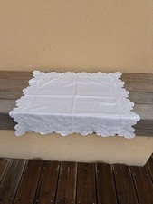 Nappe à Thé brodée Jour 70