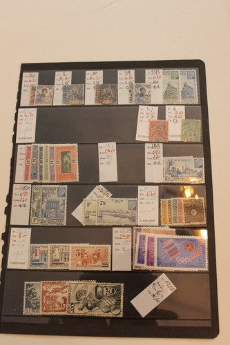 Lot de timbres - 26-,