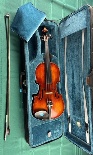 Antique violin full size 10 - violin,