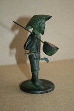 Personnage Asiatique en bronze