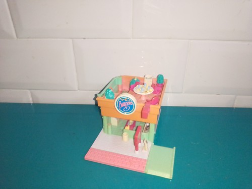 Polly pocket drive burger - polly,