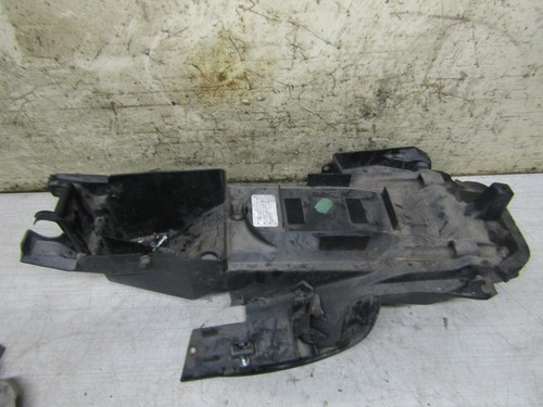 Cache sous selle - , honda