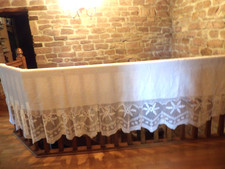 Ancien grand  tour d'autel,dentelle,damassé,312x111 cm,église,religieux