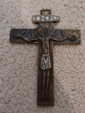 croix religieuse murale Bronze
