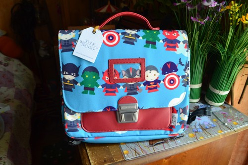 Cartable neuf jeune - cartable,
