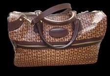 introuvable  Charles Jourdan