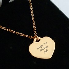 Collier En Cœur En Or Rose Personnalisé Avec Gravure Pour Femme Ou Fille