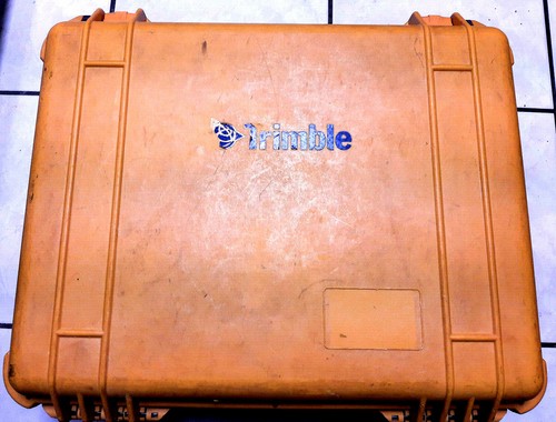 Trimble pelican case - pelican, r8