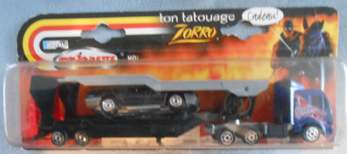 Majorette zorro avec tatouages - avec,