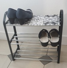 PETIT MEUBLE  à CHAUSSURES en trés bon état pour entrée