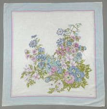 Magnifique foulard vintage " MANTERO  "