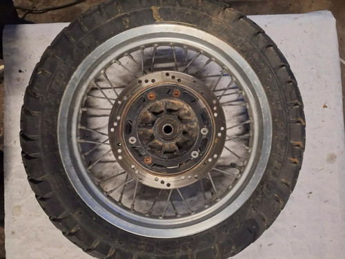 Jante roue arriere suzuki 650 - arriere,