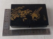 Ancienne boîte en papier