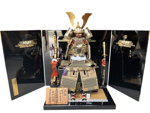 Poupée yoroi armure samouraï - poupée,