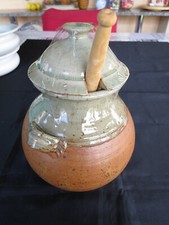 Pot ! Olives ! Grès ! Marron