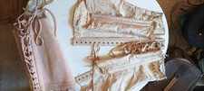 2 Anciens Corset Gaine Porte