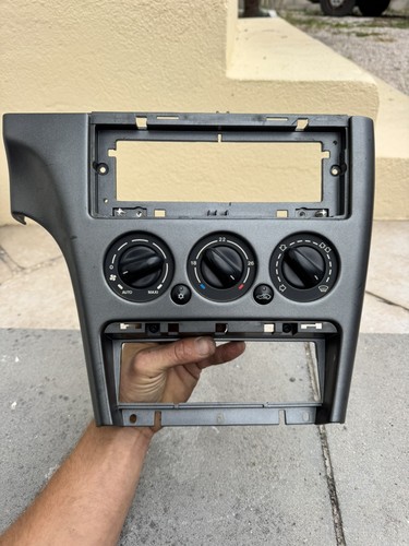 Console centrale avec commande