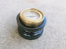 ANCIENNE BOUSSOLE SUR SOCLE NOIRCI DANS COFFRET-OUTIL INSTRUMENT DE MESURE XIX°-
