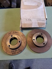 PEUGEOT 304 / 305 Jeu de disques de freins AV 