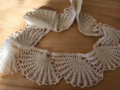 Dentelle ancienne pourtour - ancienne,
