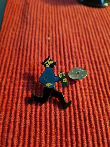 Superbe pin tintin - pin’s,