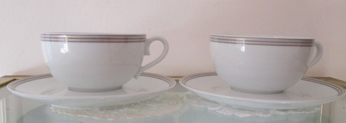 Grandes tasse sous - grandes,
