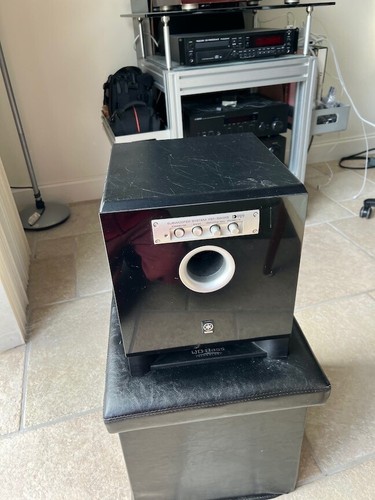 Yamaha subwoofer system - subwoofer,