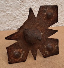 Ancien clou en fer forgé, XVIIe siècle