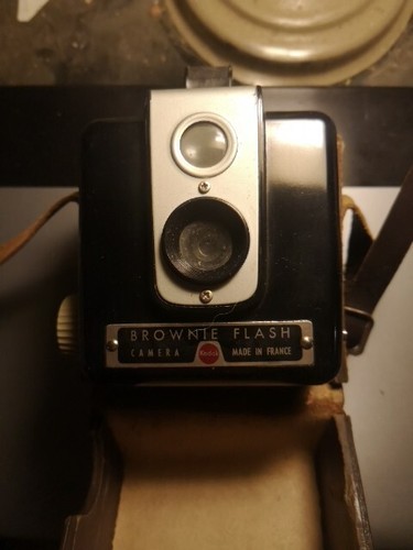 Kodak brownie flash - flash, camera