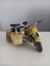 MOTO SIDE CAR POLISTIL BMW R75. AFRIKA KORPS.  AVEC MITRAILLEUSE.  1/15. 