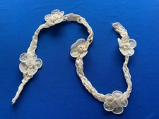 accessoire costume ancien/ rubans nattés et fleurs tissu (ref 72)