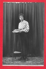 1 photo ancienne UNE JEUNE FILLE datant d'avant la guerre de 1914/18