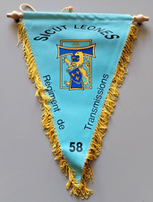 GRAND FANION MILITAIRE  - 58