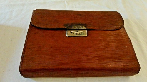 Trousse toilette - de,