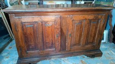 Grand buffet ancien en noyer
