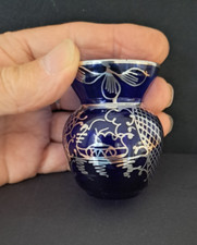 Petit vase boule bleu cobalt avec incrustations d'argent (Murano?)