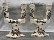 PAIRE DE BOUGEOIRS FAIENCE