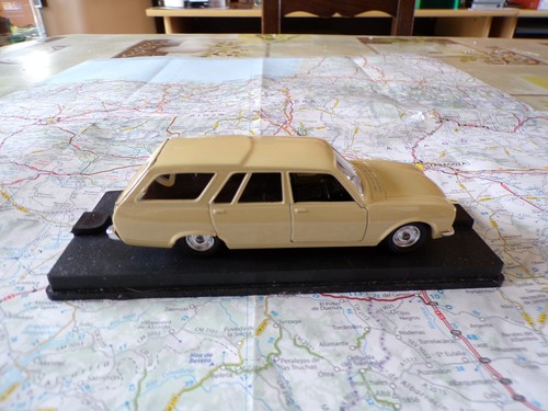 Peugeot 504 break jaune - break, verem