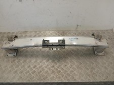 Renfort pare choc avant