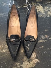 Très Beaux Escarpins Cuir