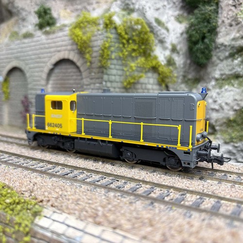 Locomotive diesel 662405 - locomotive,