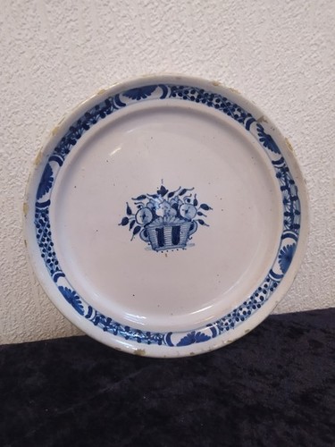 Assiette creuse décoré - , d'un