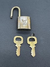 Cadenas LOUIS VUITTON doré