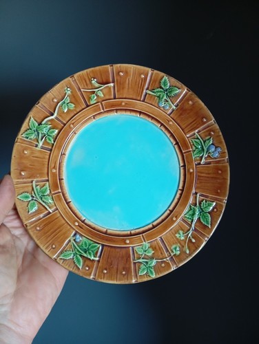 Ancienne assiette barbotine - en,