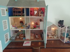 maisons de poupée THE DOLLS