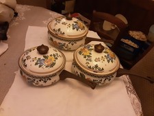 3 CASSEROLLES AVEC COUVERCLE