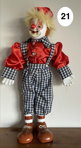 Pantin clown automate non - clown,