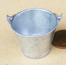 Grand Galvanisé Style Métal